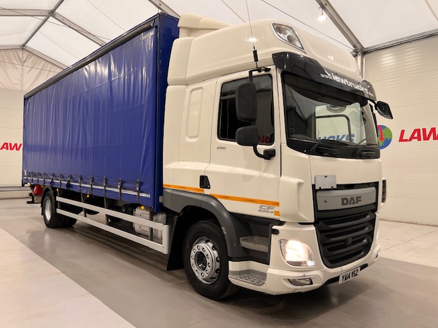 DAF CF 250 Sleeper Cab Curtainsider