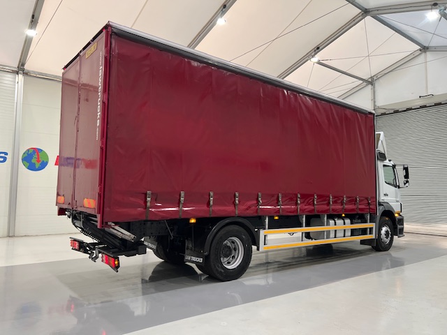Mercedes Axor 1824 Day Cab Curtainsider