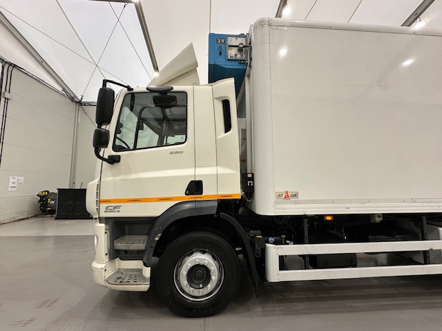 DAF CF 290 6×2 Rear Steer Fridge Box