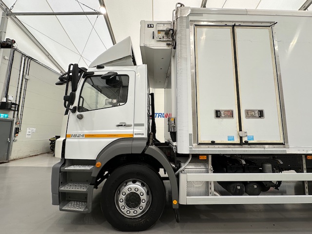 Mercedes Axor 1824 Day Cab Fridge Box