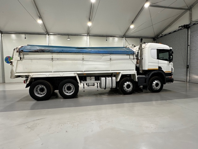 Scania P400 8×4 Sleeper Cab Tipper Manual