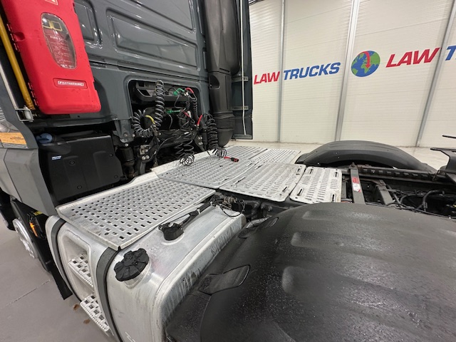 DAF XF 480 6×2 Midlift Tractor Unit