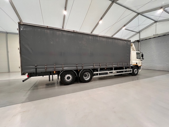 DAF CF75 310 Rear Lift Sleeper Cab Curtainsider