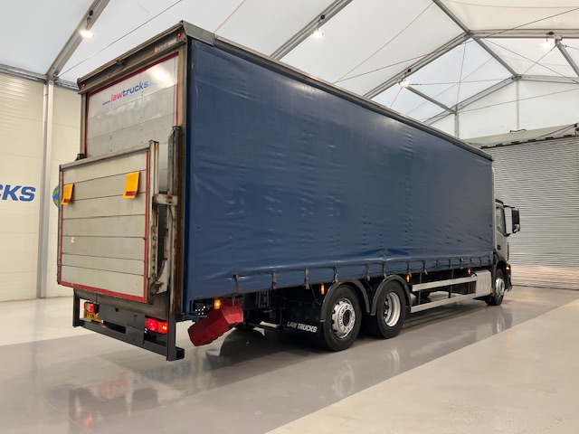 Mercedes Actros 2530 6×2 Day Cab Curtainsider