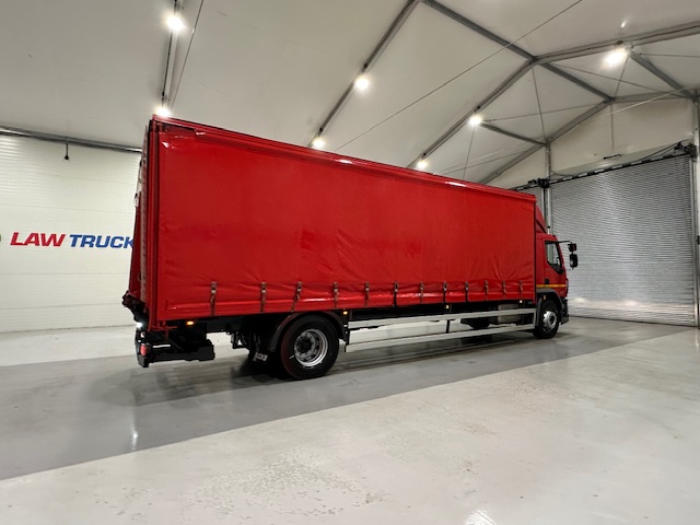 DAF LF 250 Sleeper Cab Curtainsider