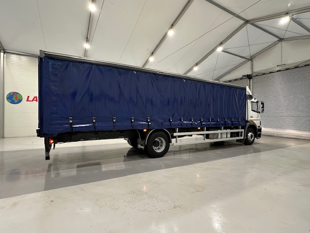 Mercedes 1824 4×2 Day Cab Curtainsider