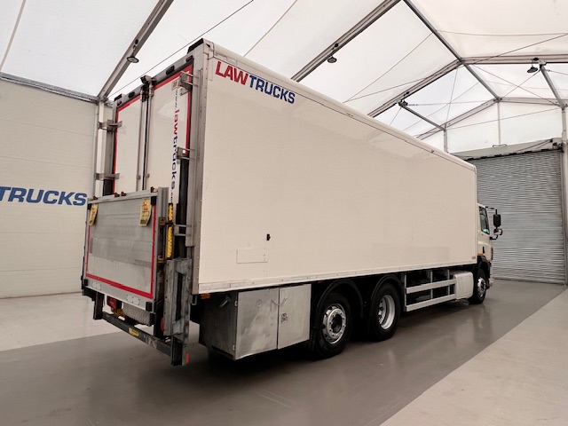 DAF CF 290 6×2 Rear Steer Fridge Box