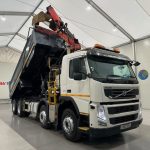 Volvo FM 370 8×4 Steel Tipper Grab - thumbnail