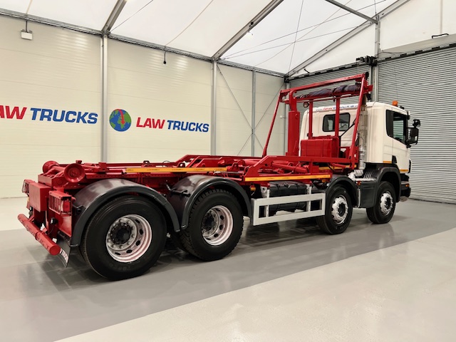Scania P370 8×4 Rest Cab Hookloader Manual