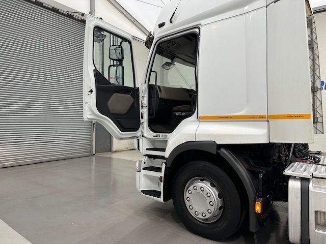 Renault Premium 460 6×2 Midlift Tractor Unit