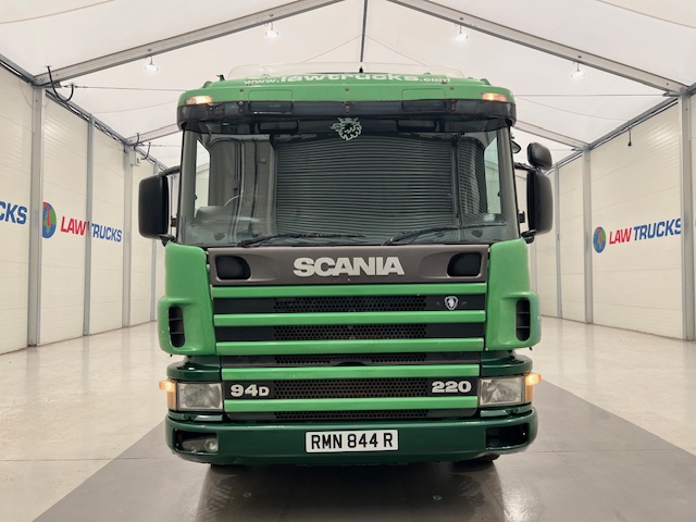 Scania P94 220 4×2 Sleeper Cab Flatbed