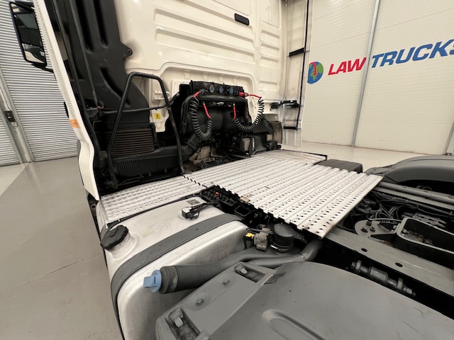 MAN TGX 26.440 6×2 Midlift Tractor Unit
