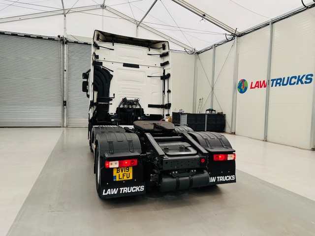 Renault T460 6×2 Midlift Tractor Unit