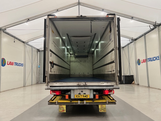 Scania P250 4×2 Sleeper Cab Fridge Box