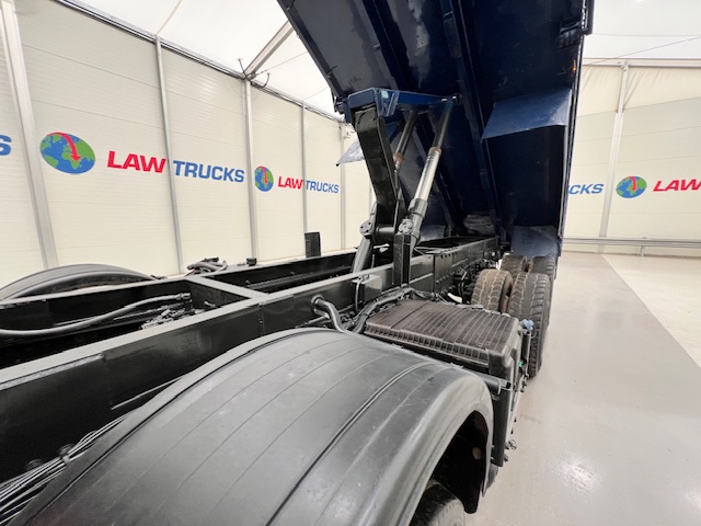 DAF CF85 410 8×4 Day Cab Steel Tipper Grab