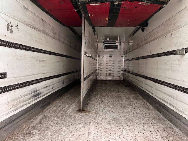 DAF CF 290 6×2 Rear Steer Fridge Box