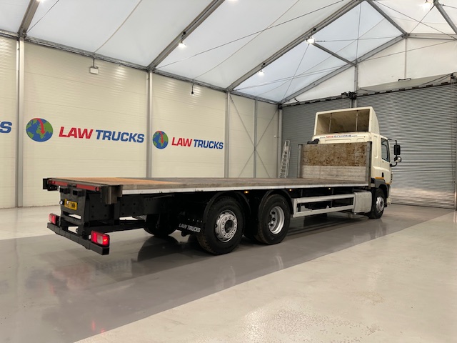 DAF CF 330 6×2 Rear Lift Sleeper Cab Flatbed
