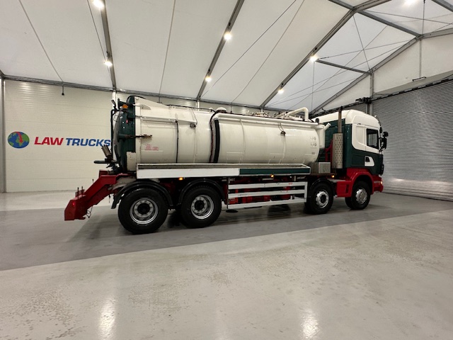 Scania R420 8×4 Highline Vacuum Tanker