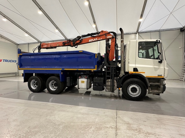 DAF CF75 310 6×4 Steel Tipper Grab Manual
