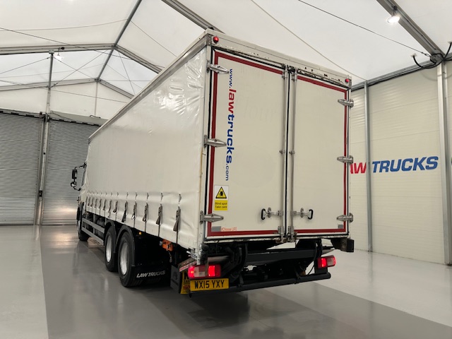 DAF CF 330 6×2 10 Tyre Sleeper Cab Curtainsider