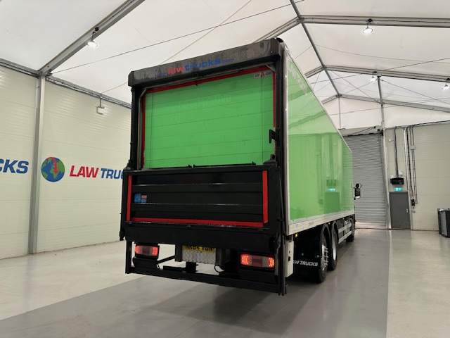 Scania P280 6×2 Rear Lift Day Cab Fridge Box