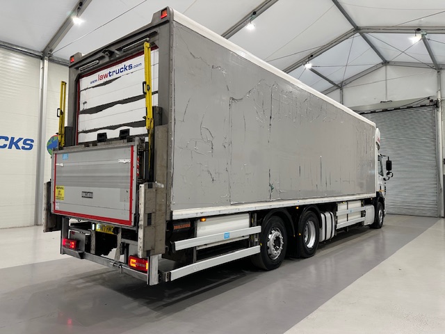 DAF CF 330 Rear Lift Day Cab Fridge Box
