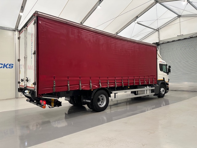 Scania P250 4×2 Sleeper Cab Curtainsider