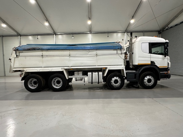 Scania P400 8×4 Sleeper Cab Tipper Manual