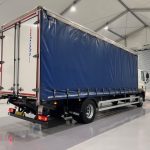 DAF CF 250 4×2 Sleeper Cab Curtainsider - thumbnail