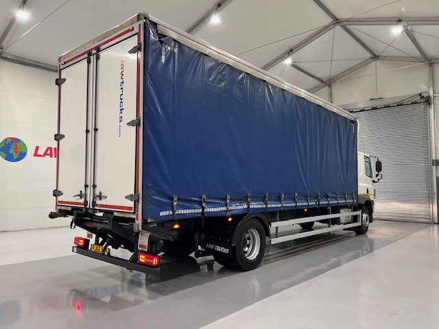 DAF CF 250 4×2 Sleeper Cab Curtainsider