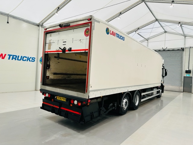 Iveco Stralis 310 Euro 6 6×2 Box Van