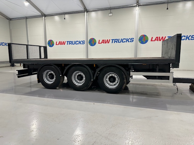 Montracon Tri Axle Flatbed Drawbar Trailer