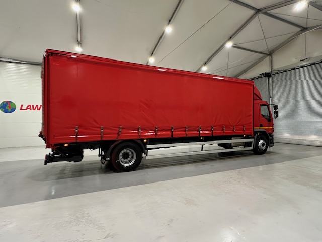 DAF LF 250 Sleeper Cab Curtainsider