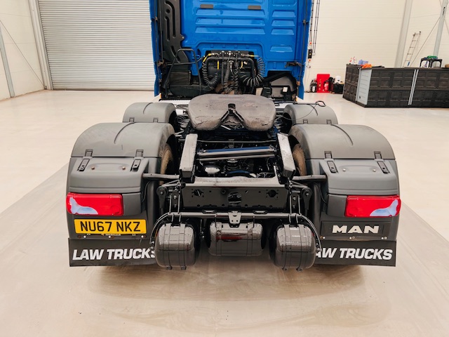 MAN TGX 26.420 6×2 Midlift Tractor Unit