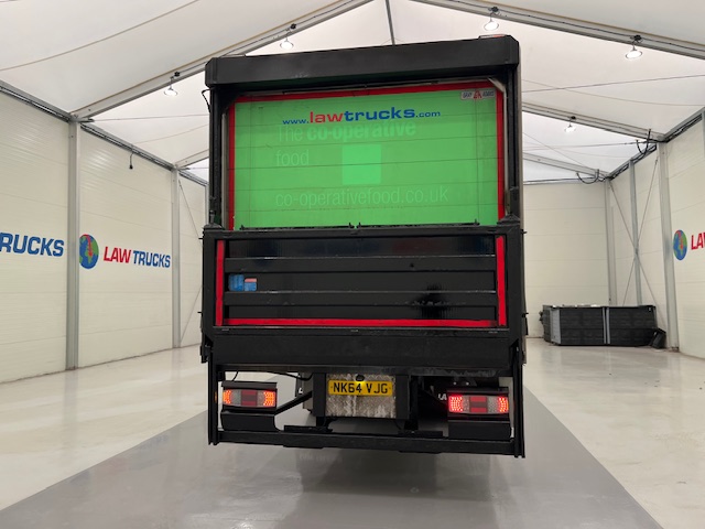 Scania P280 6×2 Rear Lift Day Cab Fridge Box