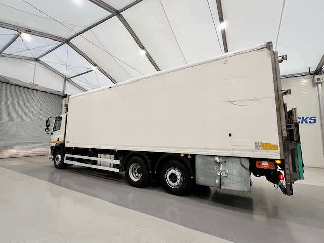 DAF CF 290 6×2 Rear Steer Fridge Box