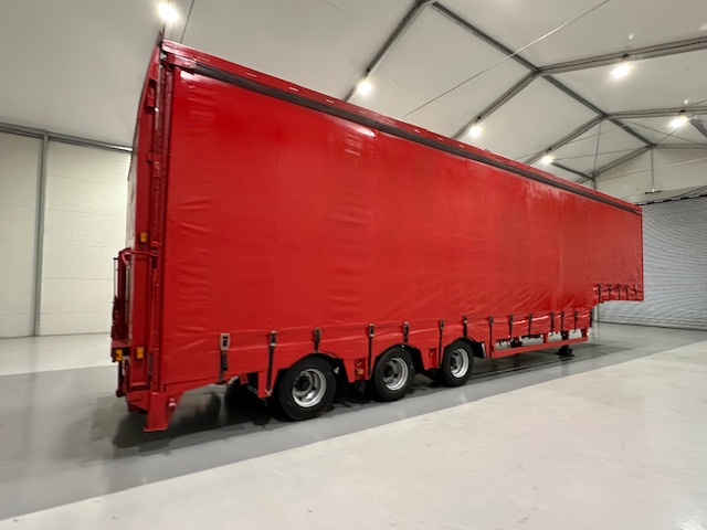 Nooteboom Tri Axle Stepframe Enclosed Lowloader
