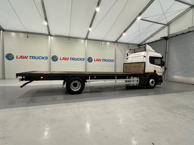 Scania P94 230 4×2 Sleeper Cab Flatbed