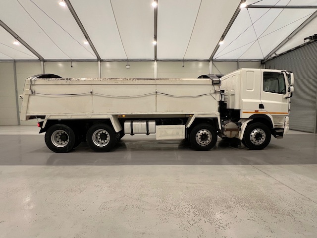 DAF CF85 360 8×4 Sleeper Cab Tipper Manual