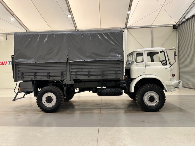 Bedford MJ 330 4×4 Cargo Truck