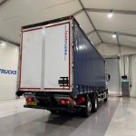 Mercedes Actros 2530 6×2 Sleeper Cab Curtainsider - thumbnail