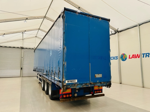 SDC Tri Axle Curtainsider Trailer