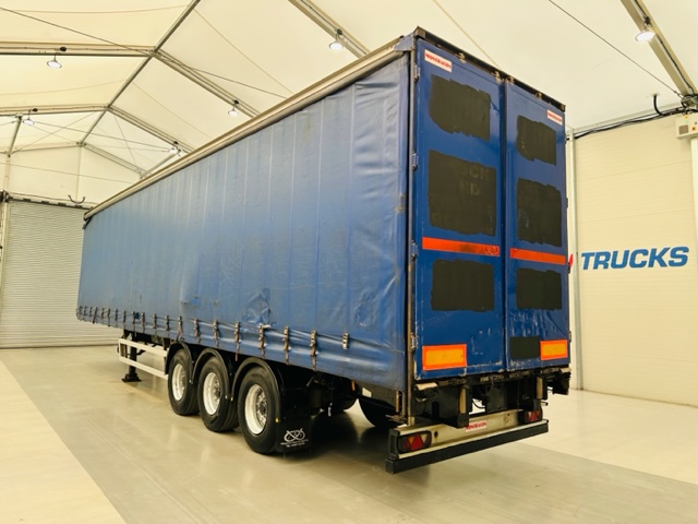Montracon Tri Axle Curtainsider Trailer