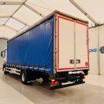 Mercedes Actros 1830 Sleeper Cab Curtainsider - thumbnail