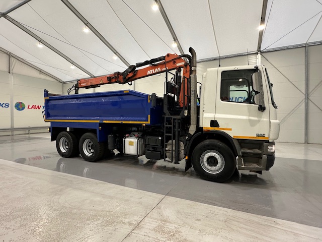 DAF CF75 310 6×4 Steel Tipper Grab Manual