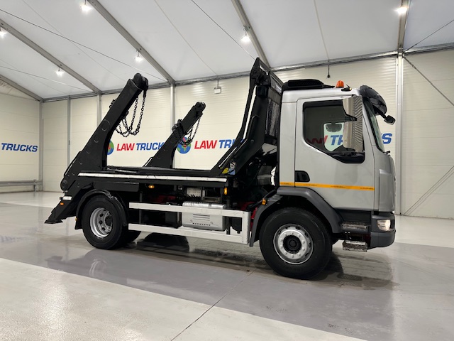 DAF LF 220 Day Cab Skip Loader