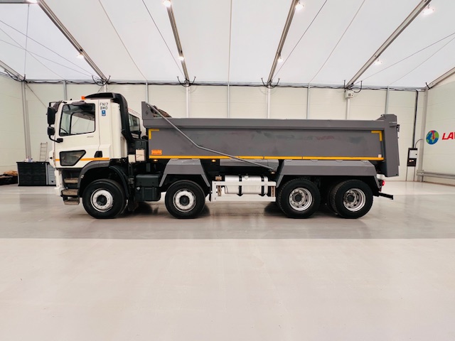 DAF CF 400 8×4 Day Cab Tipper