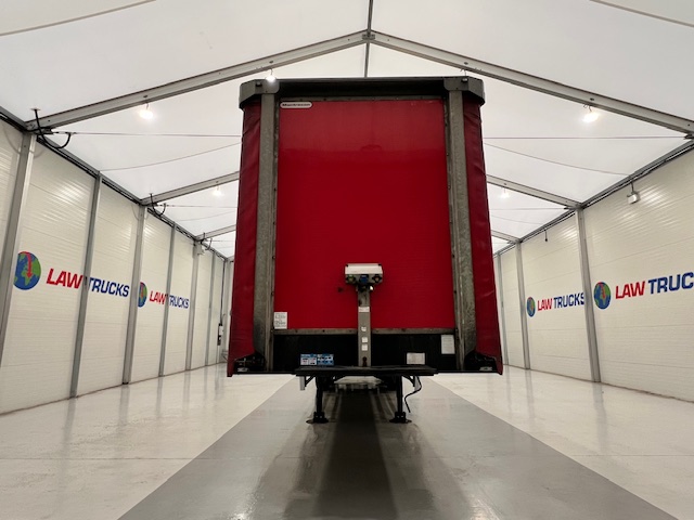 Montracon Tri Axle 4.2m Curtainsider Trailer Moffat Brackets