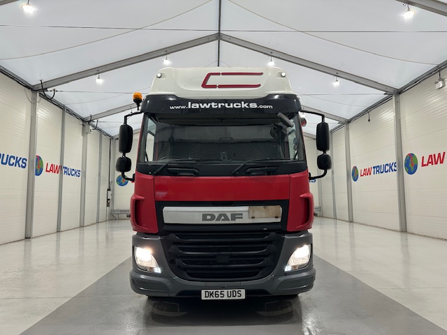 DAF CF 290 6×2 Rear Lift Sleeper Cab Curtainsider