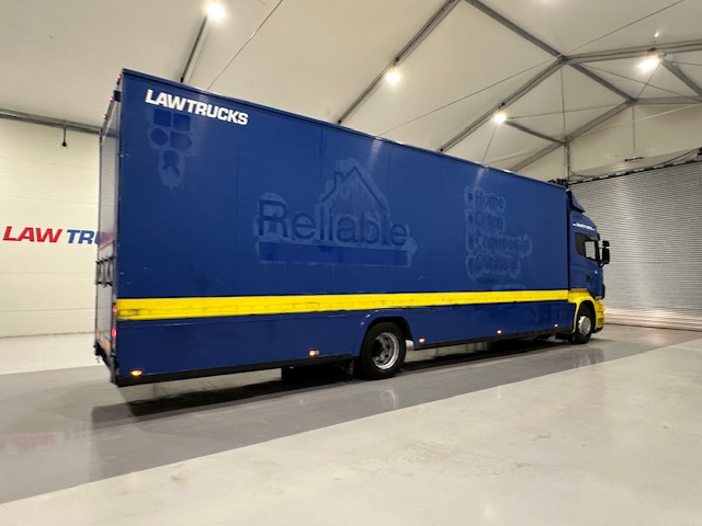 Scania R270 4×2 Sleeper Cab Box Van Manual